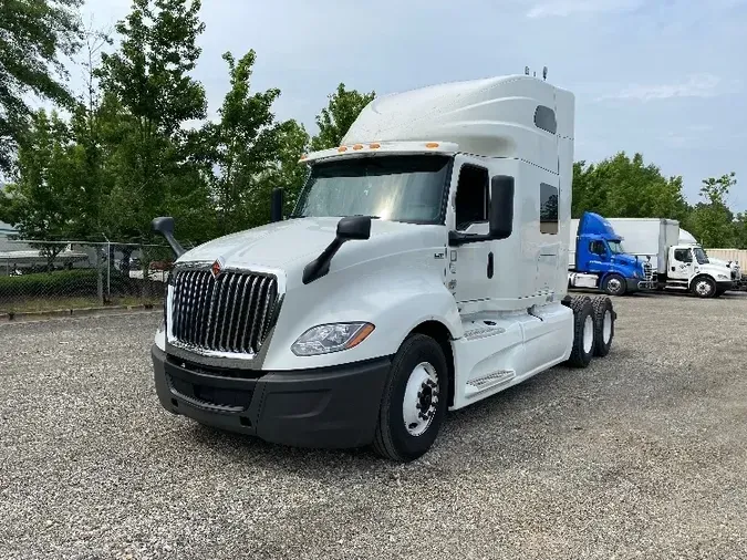 2018 International LT625