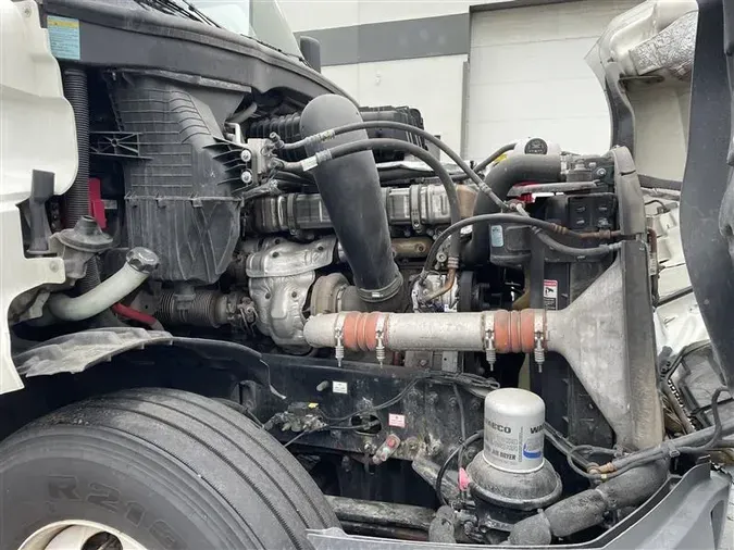 2020 FREIGHTLINER CA126