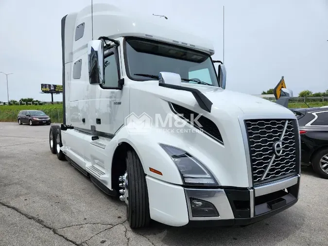 2024 VOLVO VNL64T760