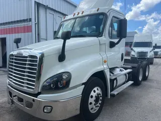 2018 FREIGHTLINER/MERCEDES CASCADIA 125