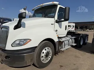 2019 INTERNATIONAL LT