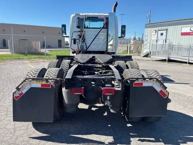2020 NAVISTAR INTERNATIONAL LT625 DAYCAB T/A19935c29d4dbe27321e35bf2bb22e0f9