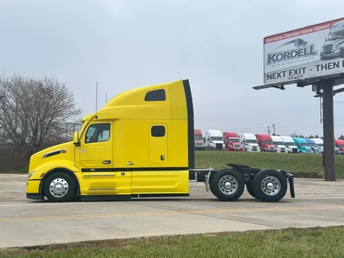 2023 PETERBILT 579