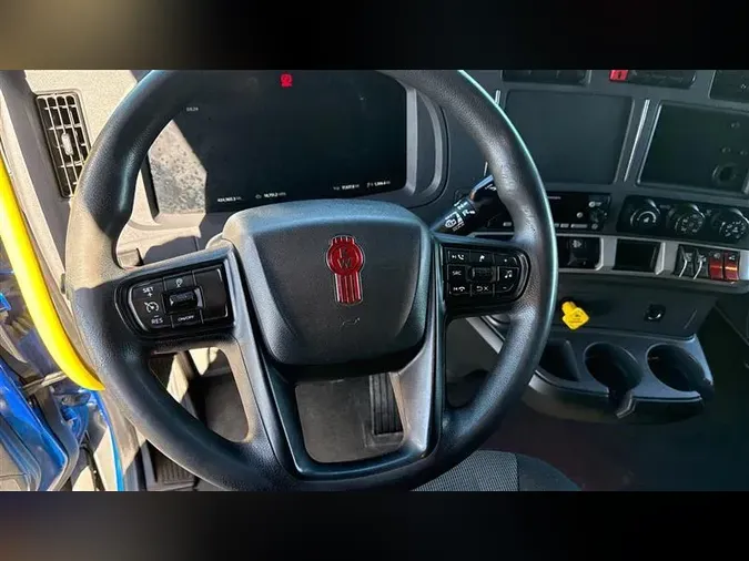 2022 KENWORTH T680
