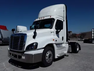 2016 Freightliner CASCADIA 125