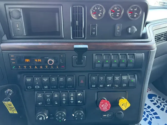 2026 International HX520