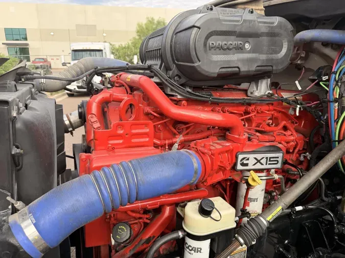 2023 Peterbilt 57919a788f894bee53296385f186714c221