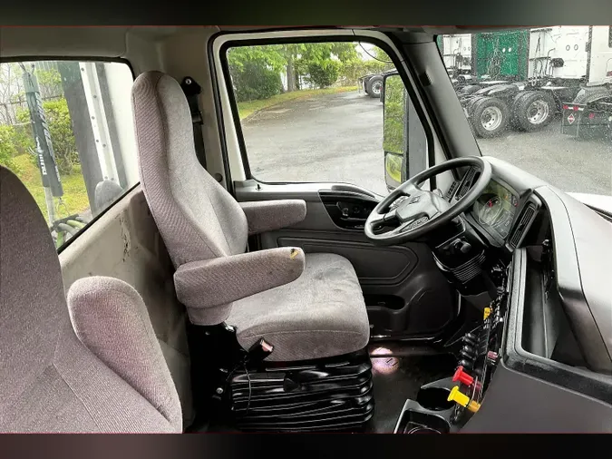 2021 INT LT625 6x4