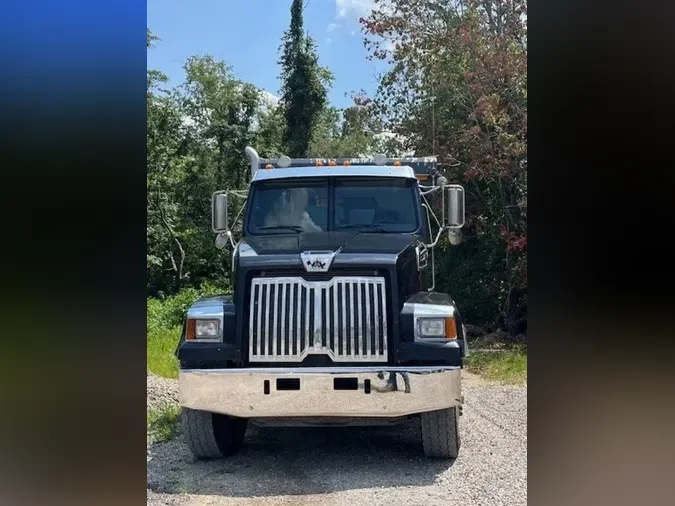 2016 Western Star 4700