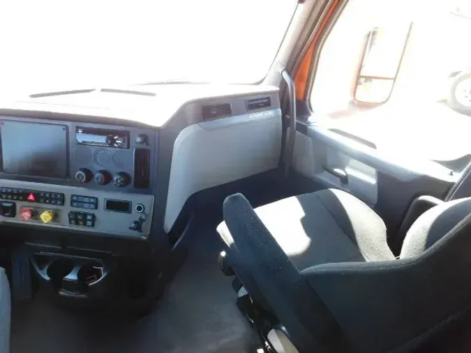 2019 Freightliner New Cascadia 126