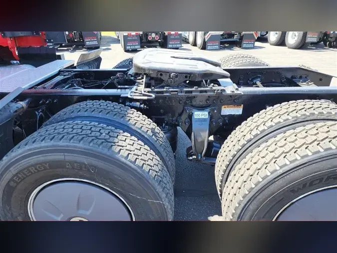 2023 FREIGHTLINER CA126