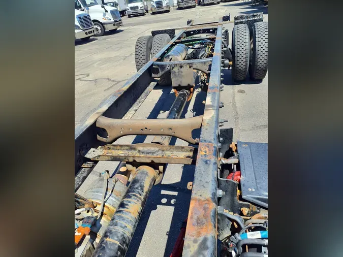 2019 FREIGHTLINER/MERCEDES M2 10619babf01cf93183010e05bf310e8defb