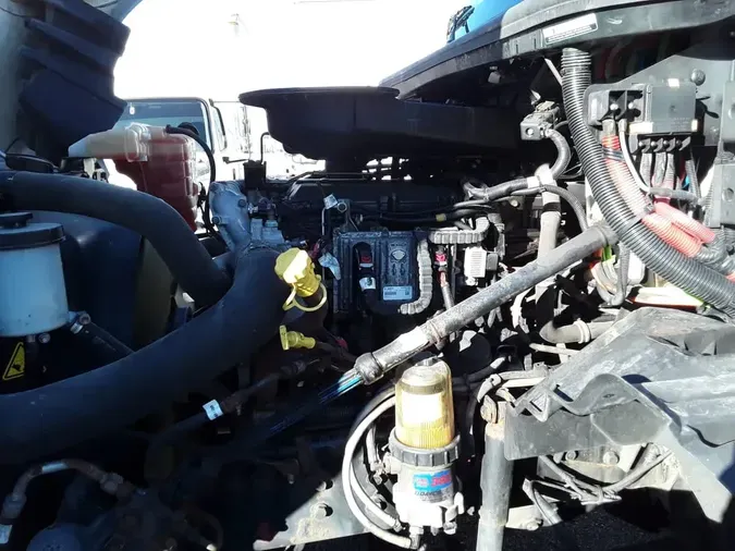 2019 NAVISTAR INTERNATIONAL LT625 DAYCAB T/A