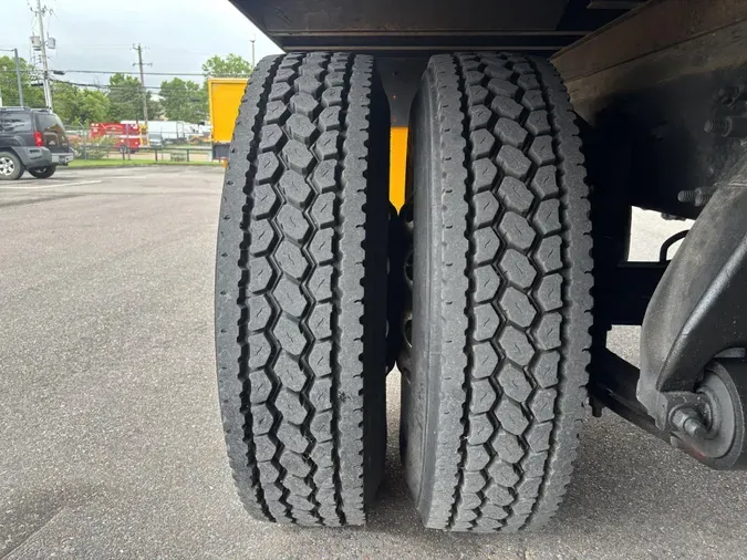 2020 Freightliner Business Class M2 106
