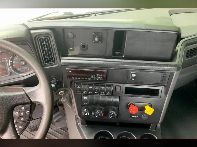 2019 INT LT625 6x4