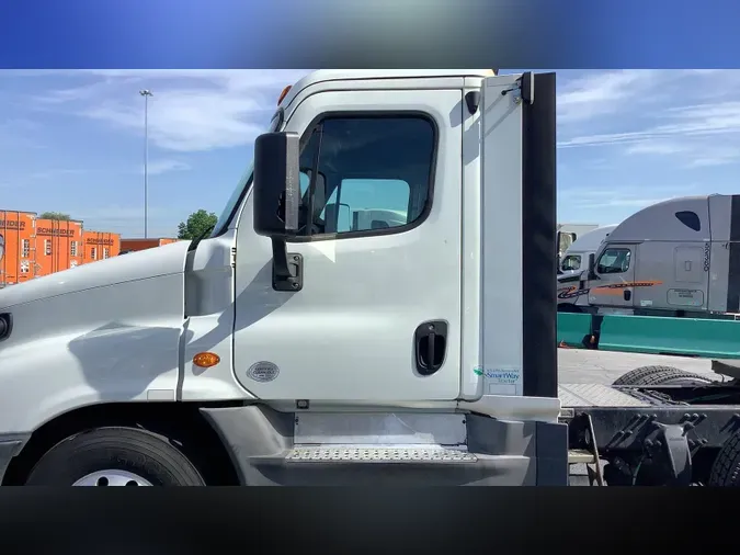 2019 Freightliner Cascadia 12519bcb1c8de77682d3a95db9652d16053