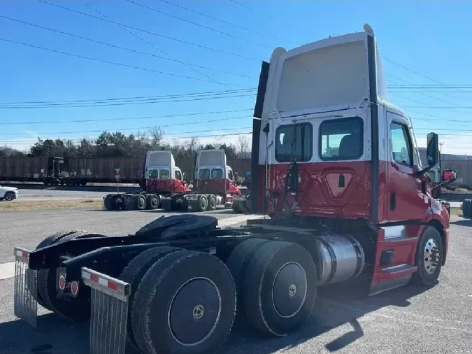 2023 FREIGHTLINER Cascadia 126