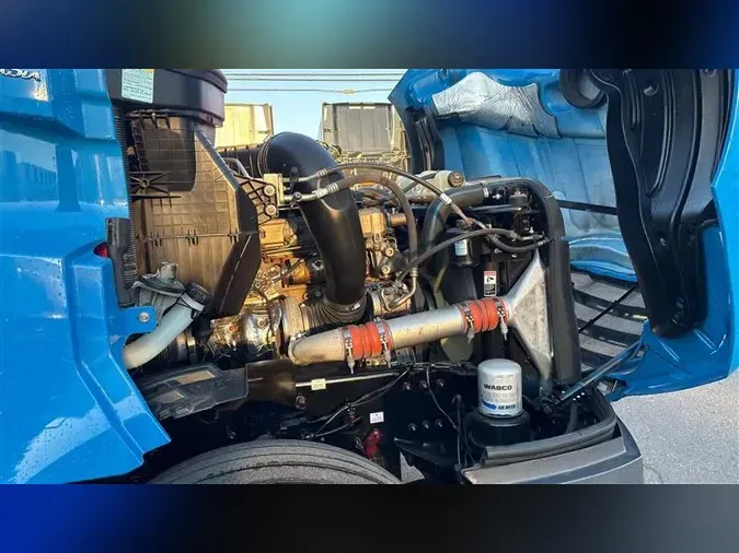 2022 FREIGHTLINER CA126