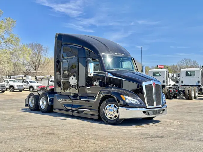 2025 KENWORTH T680