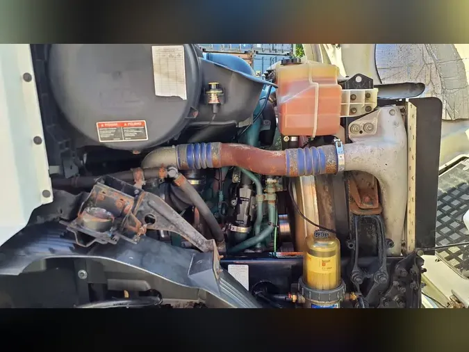 2014 VOLVO VNM42TRACTOR19c2ee17aada7a347b316c2402689c4f
