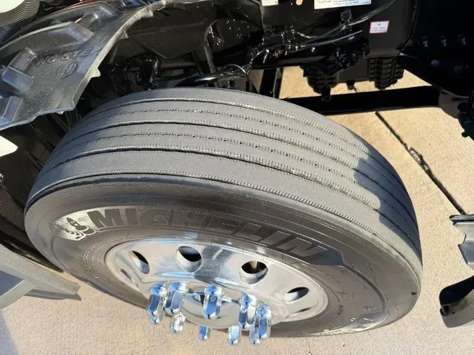 2023 Freightliner Cascadia