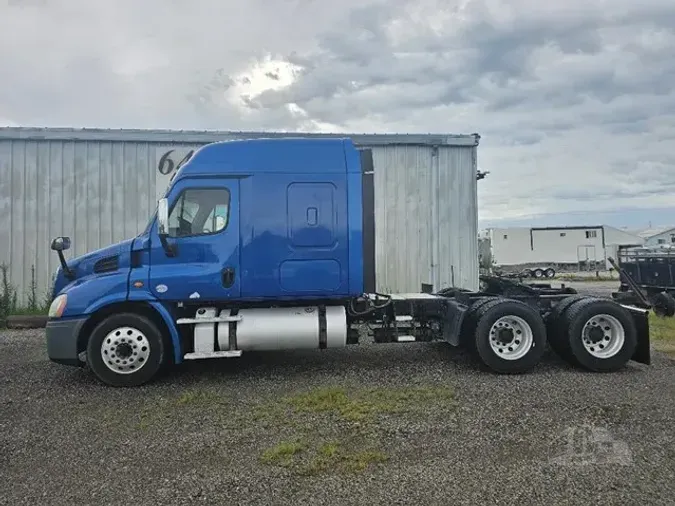 2018 FREIGHTLINER CASCADIA 113