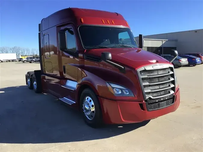 2019 FREIGHTLINER CA126