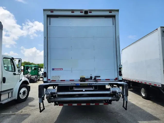 2018 FREIGHTLINER M2 106