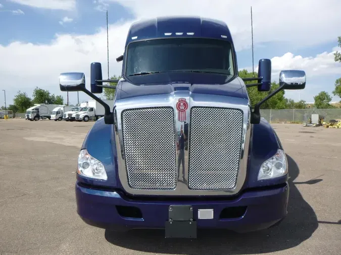 2022 Kenworth T680