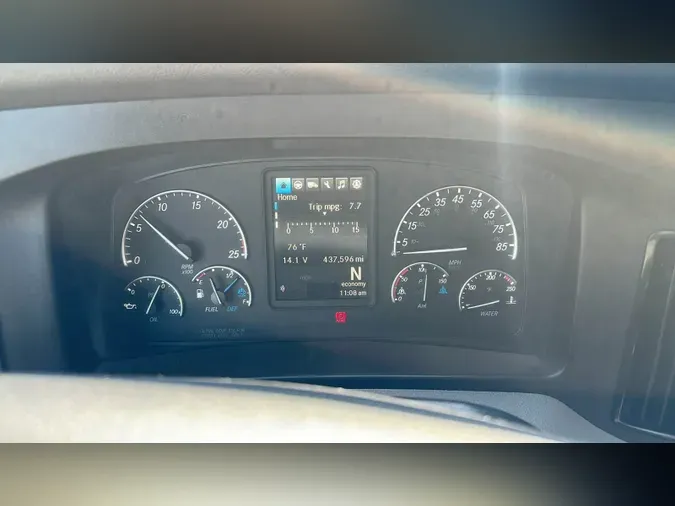 2022 Freightliner Cascadia 126