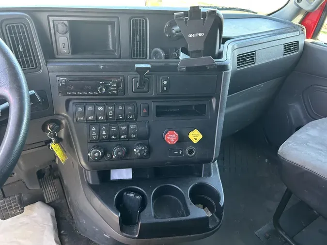 2019 International LT625