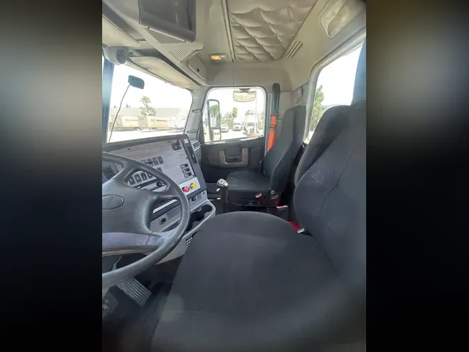 2018 FREIGHTLINER CORONADO 122