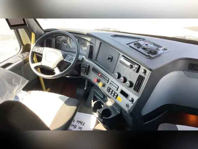 2022 Freightliner Cascadia 12619d40e067a38e357e41e4bd2fa87259b