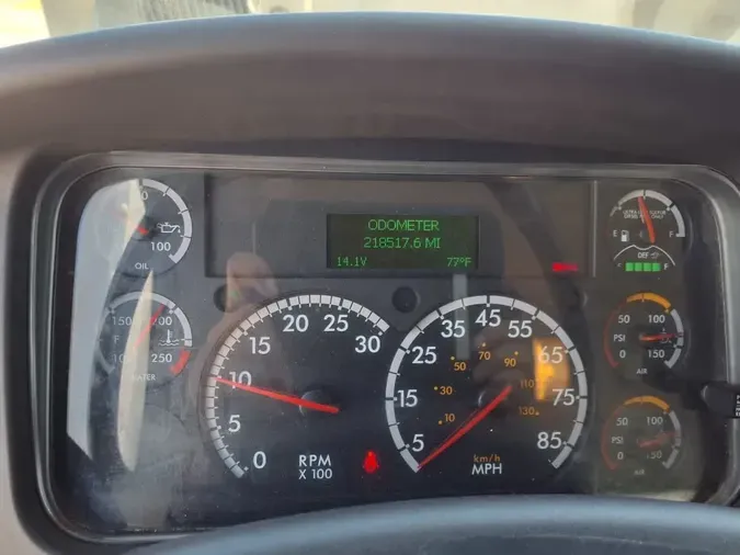 2018 FREIGHTLINER/MERCEDES M2 106