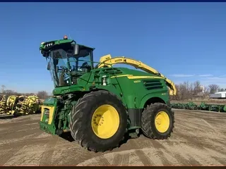 2016 John Deere 8800