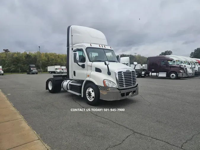 2018 FREIGHTLINER/MERCEDES CASCADIA 113
