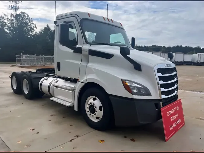 2019 FREIGHTLINER NEW CASCADIA PX12664