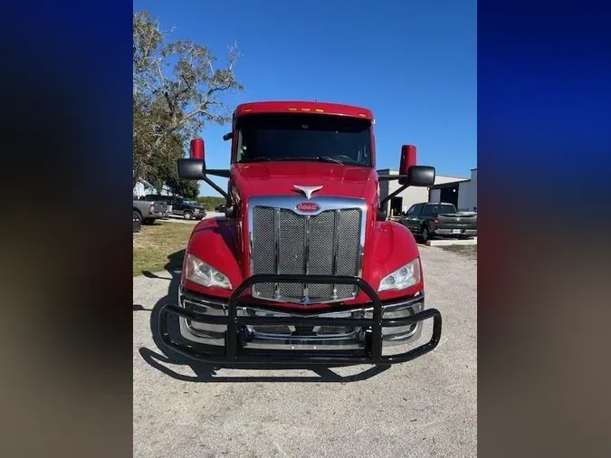 2022 Peterbilt 579