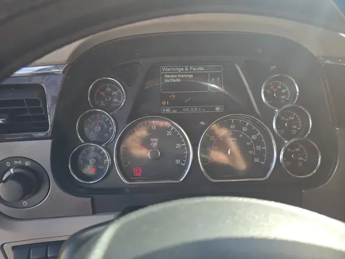 2020 Peterbilt 57919e07df8416ba4bae32ab30a0bf485d6