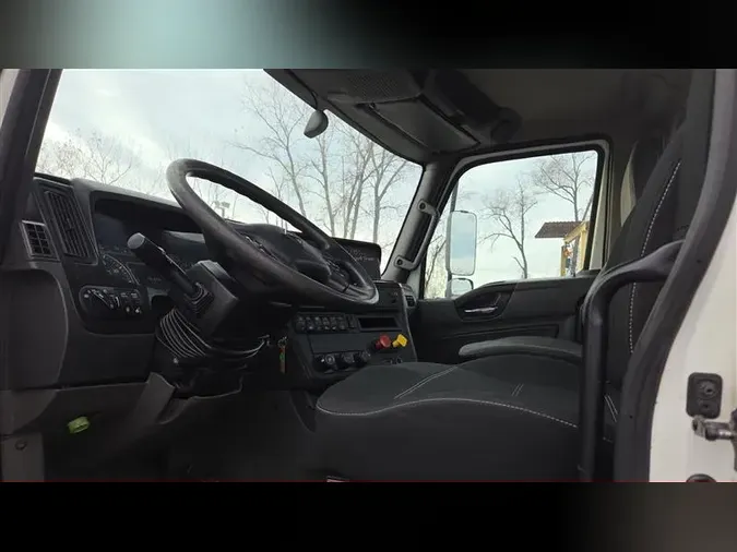 2020 INTERNATIONAL RH613