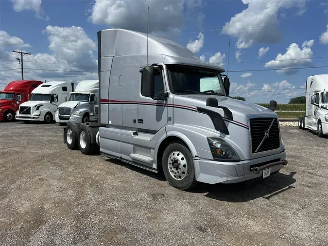 2016 VOLVO VNL64T63019e48fcbc5c41a5e7b6479619285fece