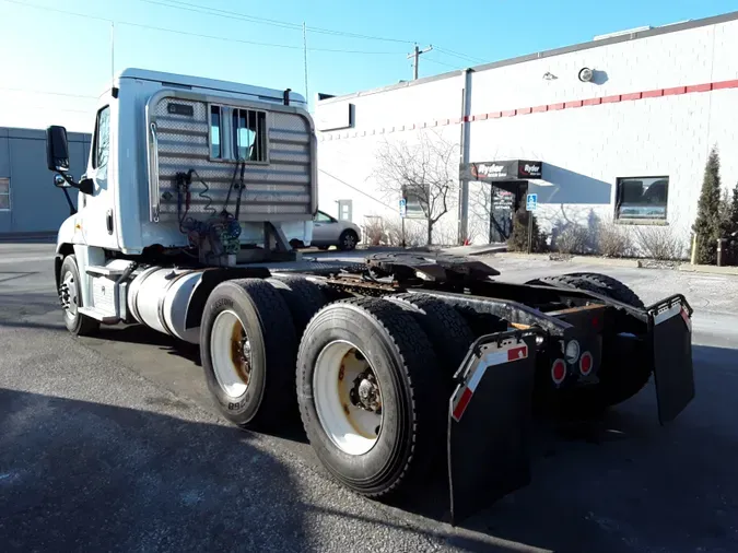 2017 FREIGHTLINER/MERCEDES CASCADIA 125