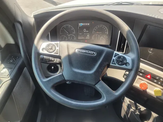 2023 Freightliner Cascadia