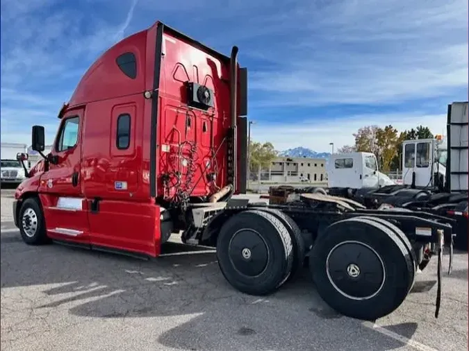 2019 FREIGHTLINER/MERCEDES CASCADIA 125