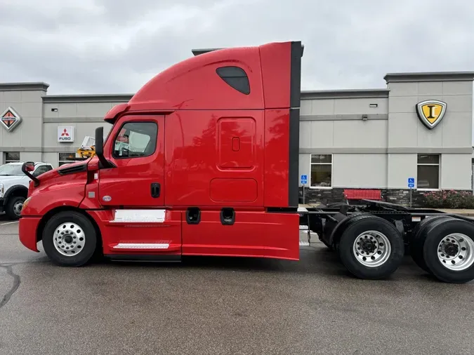 2020 Freightliner Cascadia