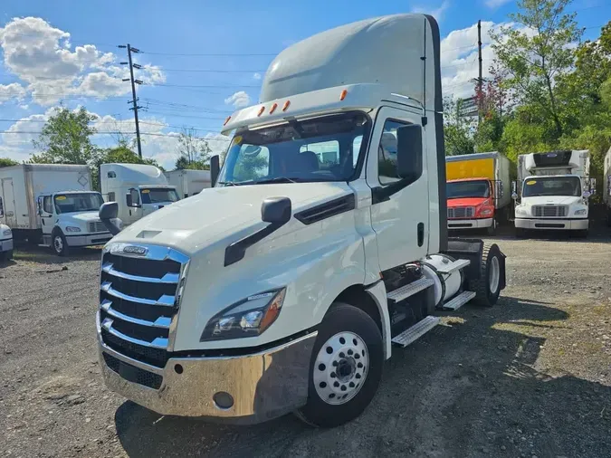 2019 FREIGHTLINER NEW CASCADIA 12619f18280e410a958babb2c50f075c628