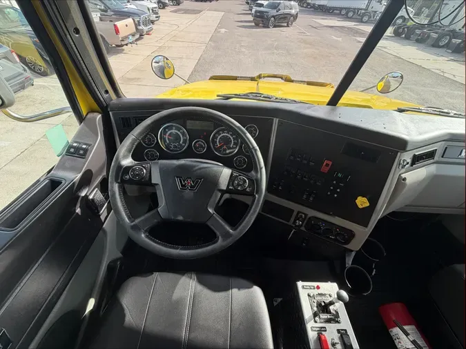 2023 Western Star 4700