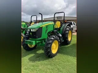 2019 John Deere 5100E