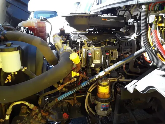 2019 NAVISTAR INTERNATIONAL LT625 DAYCAB T/A