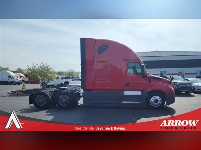 2023 FREIGHTLINER CA126